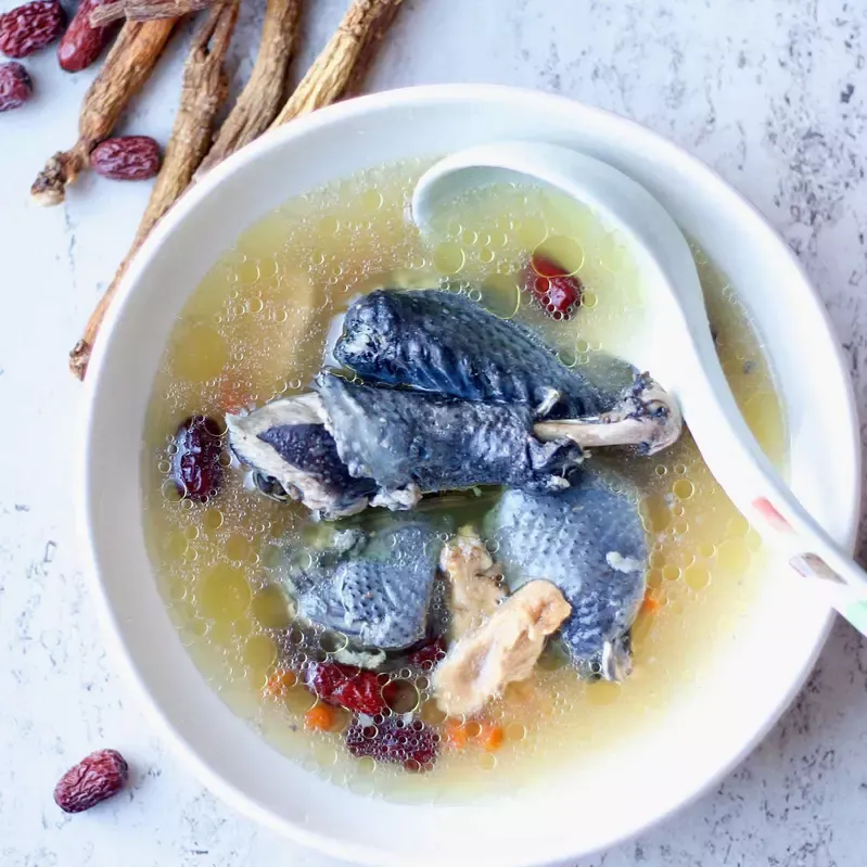 gà đen H'Mông tây bắc